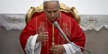 Il Papa ad Acerra: 'Interessi mortali avvelenano la Terra dei Fuochi'