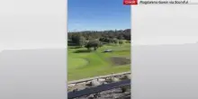 Sydney, aereo cade su un campo da golf: nessun ferito grave. VIDEO