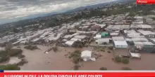 Alluvione in Cile, la polizia evacua le aree colpite