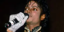 Michael Jackson, all'asta l'iconico guanto bianco