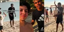 Lamine Yamal, che sorpresa! Spunta in spiaggia e gioca con dei bambini