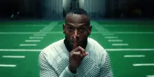Him, tutto sull'horror a tema football con Marlon Wayans e Julia Fox