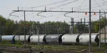 Verona, incendio sui binari: treni deviati e cancellati