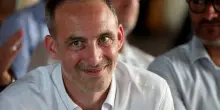 Francia, chi &egrave; Rapha&euml;l Glucksmann: il candidato del centrosinistra