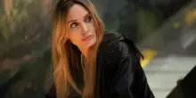 Couture, la recensione: Angelina Jolie e il rovescio della moda