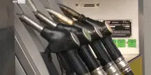 Carburanti, prorogato lo sconto ma per diesel &egrave; dimezzato
