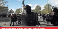 Proteste in Francia, a Parigi lacrimogeni sui manifestanti