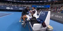 Djokovic, medical time-out per un fastidio allo stomaco