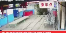 Cina, i media diffondono il video dell'esplosione in miniera