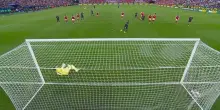 Demb&eacute;l&eacute; ancora decisivo: suo l'1-1 nella finale