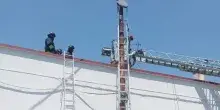 Operaio folgorato in Salento, un altro schiacciato da rullo a Treviso