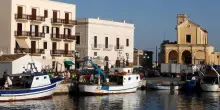 Violenze sessuali e risse, questore chiude discoteca a Gallipoli
