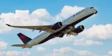 Fumo in cabina, aereo effettua atterraggio di emergenza in Portogallo