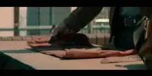 The Bricklayer: trama e cast del film con Aaron Eckart