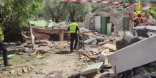 Viterbo, esplosione distrugge una villetta a Bolsena