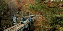 Treno del foliage autunno 2025: date, percorso e come prenotare