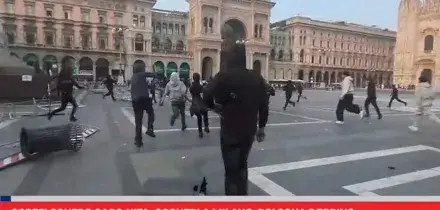 Cortei contro caro-vita: scontri a Milano, Bologna e Torino