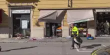 Modena, auto piomba sui pedoni in centro. Le prime immagini: VIDEO