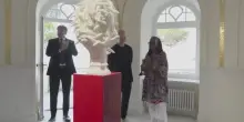 Capri, Whoopi Goldberg svela la sua Medusa al museo di Jago