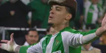 Antony, gol col Betis ed esultanza con coppola stile Peaky Blinders. Video