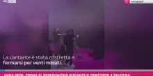 Anna Pepe, spray al peperoncino durante concerto a Bologna