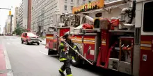 New York, grattacielo a rischio crollo: evacuato l'edificio
