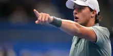 Fuori anche Darderi: Tsitsipas vince in 2 set