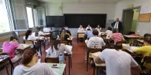 Scuola, nuovi programmi dei licei: scompare la geostoria e arriva l'IA
