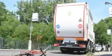Reggio Emilia, morto 11enne travolto in bici da un camion dei rifiuti