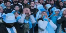 La delusione dei tifosi argentini al gol di Ferran Torres