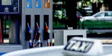 Caro carburanti, parte la protesta dei tassisti: presidi e assemblee