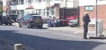 Londra, due persone accoltellate nel quartiere ebraico: un fermo