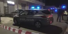 Catanzaro, donna si getta da finestra con 3 figli