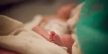 Erica Carroccia muore dopo il parto, a Sonnino &egrave; lutto cittadino