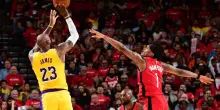 LeBron c'&egrave; sempre: 29 punti, 13 rimbalzi e il tiro che manda la partita all'overtime
