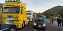 Proteste per il caro carburanti, sciopero dei tir nel Sud Italia