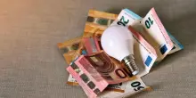Bollette, nuovo decreto per fissare tetto al gas: sconto dal 2027