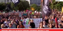 Berlino, migliaia in piazza contro l&rsquo;estrema destra e l&rsquo;AfD