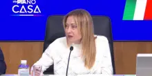 Piano Casa, Meloni: governo cerca di risolvere problemi, nonostante la crisi