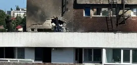 Guerra Ucraina, drone contro palazzo in Romania. Nato in allerta. LIVE