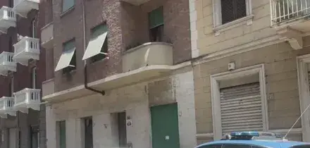 Madre e figlia 13enne trovate morte in casa a Torino