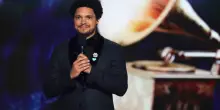 Grammy Awards 2026, Trevor Noah presenter&agrave; l'evento per l'ultima volta