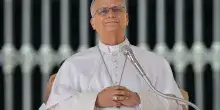 Papa: 'Gli adolescenti sotto la corazza chiedono di essere amati'