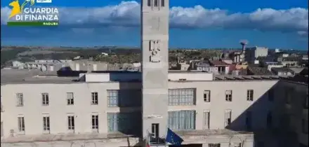 La Gdf sequestra 600 prodotti falsi durante una diretta Facebook