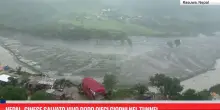 Nepal, cinese salvato vivo dopo dieci giorni nel tunnel