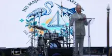 Re Carlo in visita ufficiale ai Caraibi, l'arrivo alle Bahamas. FOTO