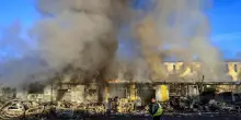 Missili su Kiev: un morto. Putin propone vertice con Trump e Xi. LIVE
