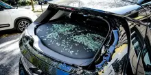 Danni per la grandine all'auto, cosa fare e come prevenire