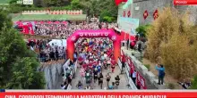 Cina, corridori terminano la maratona della Grande Muraglia