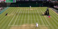 Wimbledon, Sinner a segno con il dritto lungolinea